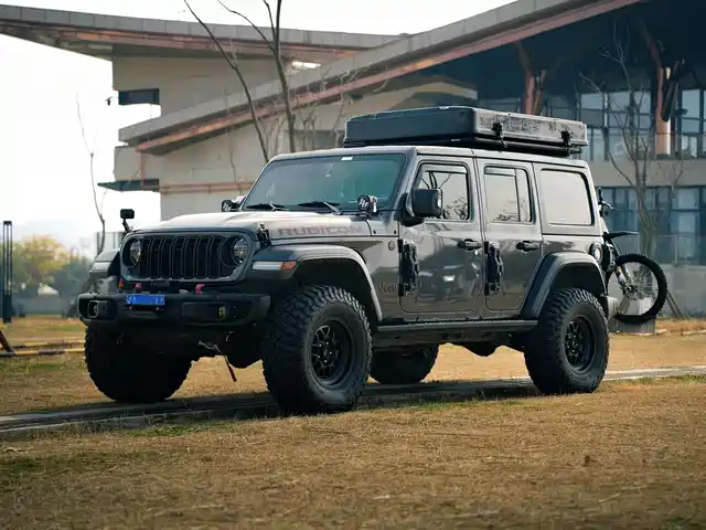 Jeep Wrangler Wrangler 2021 2.0t Robin Hood Four-Door Edition — фото