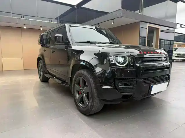 Land Rover Land Rover Defender Land Rover Defender 2023 110 3.0t P400 X — фото