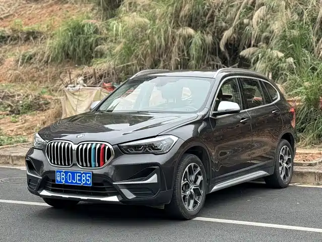 Bmw Bmw X1 Bmw X1 2022 Sdrive20li Fashion Model — фото