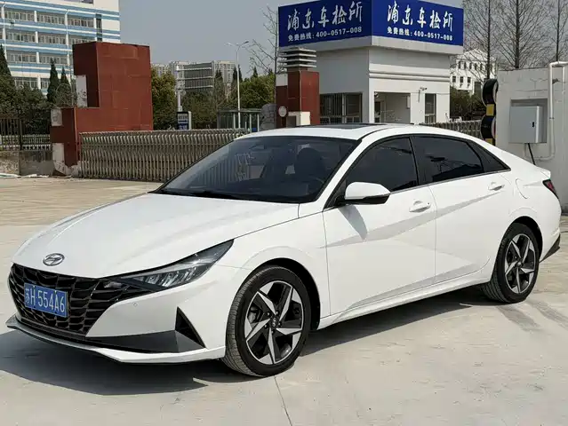 Hyundai Elantra Elantra 2021 1.5l Cvt Lux Premium Edition — фото