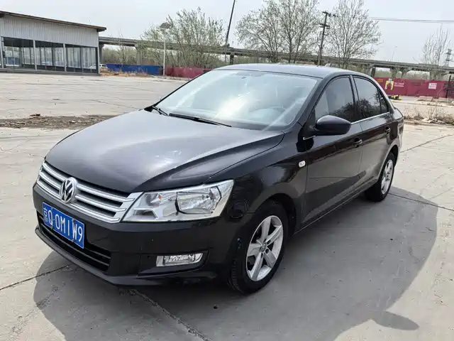 Volkswagen Santana Santana 2015 1.6l Automatic Comfort Version — фото