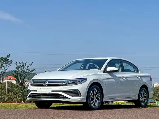 Volkswagen Bora Bora 2025 200tsi Dsg Yue Xing Navigation Edition — фото