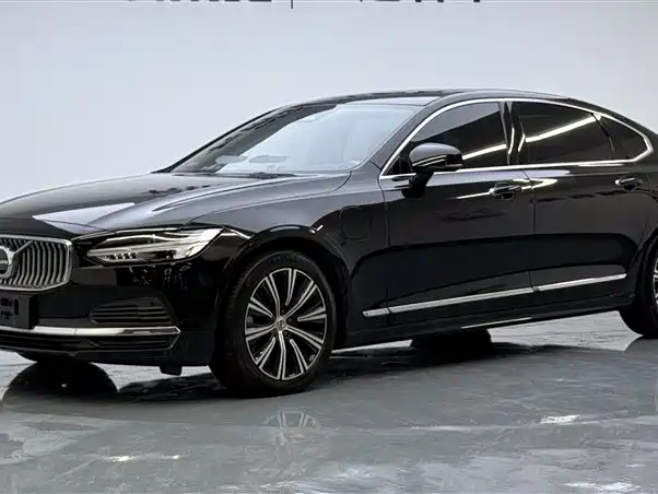 Volvo Volvo S90 Plug-In Hybrid Volvo S90 Plug-In Hybrid 2022 Facelift T8 E-Drive Hybrid Zhiyi Luxury Version — фото