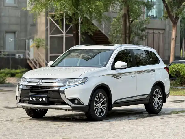 Mitsubishi Outlander Outlander 2018 2.0l 2wd Jiale Edition 7 Seats — фото