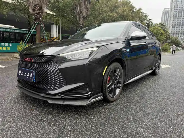 Dongfeng Fengshen Yixuan Yixuan 2021 230t Automatic Dream Chasing Knight Version