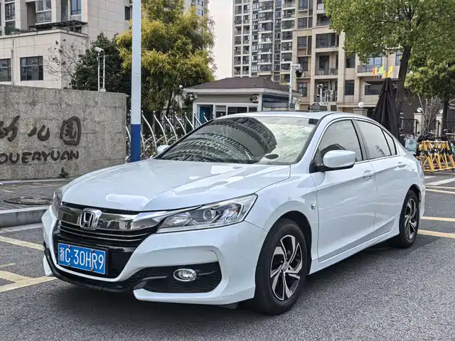 Honda Accord Accord 2016 2.0l Comfort Edition — фото