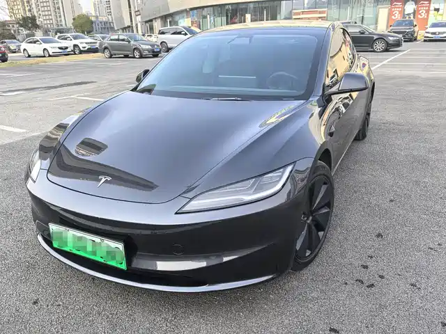 Tesla Model 3 Model 3 2023 Rear-Wheel Drive Version — фото