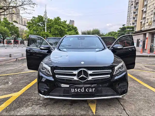 Mercedes-Benz Mercedes-Benz Glc Mercedes-Benz Glc 2017 Glc 260 4matic Luxury Model — фото