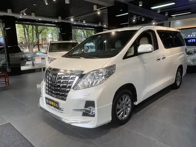 Toyota Elfa Alpha 2012 3.5l Premium Edition — фото
