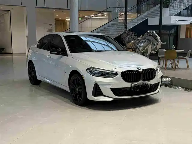 Bmw Bmw 1 Series Bmw 1 Series 2021 125i M Sports Night Edition — фото