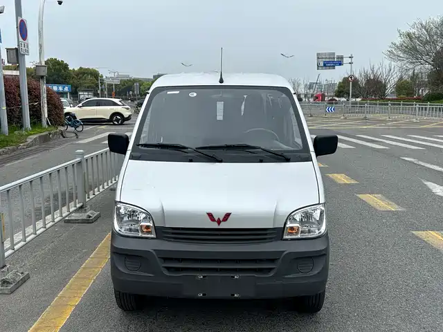 Wuling Motors Wuling Light Wuling Light 2023 1.5l Practical 5/7 Seats