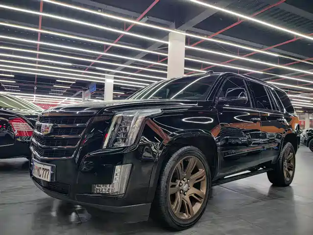 Cadillac Escalade Escalade 2017 6.2l Esv Platinum Edition Extended Model