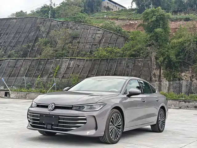 Volkswagen Passat Passat 2025 Pro 380tsi Dragon Edition — фото