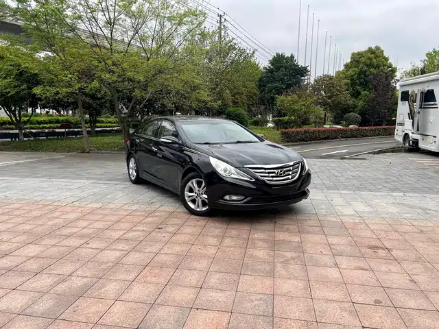 Hyundai Sonata Sonata 2013 2.0l Automatic Deluxe Edition — фото