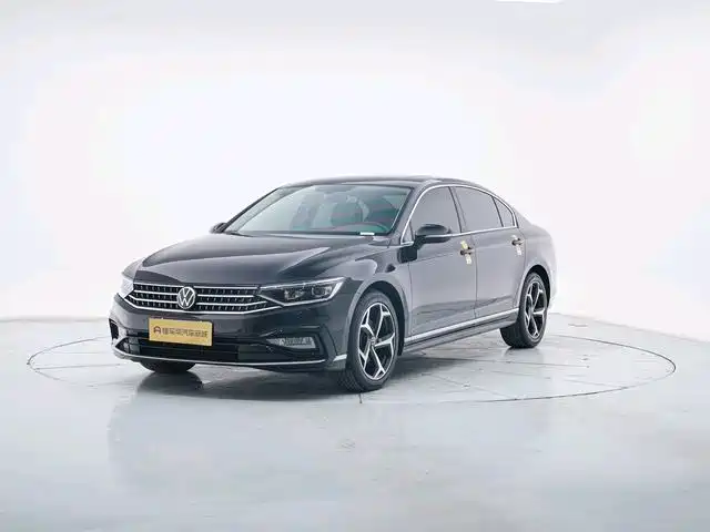 Volkswagen Magotan Magotan 2023 2 Million Commemorative Edition 330tsi Dsg Leading Model — фото