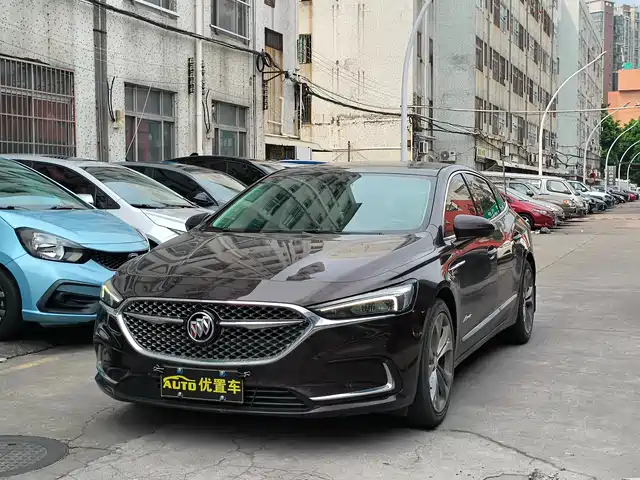 Buick Lacrosse Lacrosse 2022 Avenir Avenir Early Access Model — фото