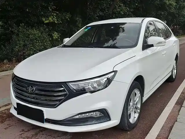 Galloping Pentium B30 Pentium B30 2019 1.6l Automatic Comfort Type