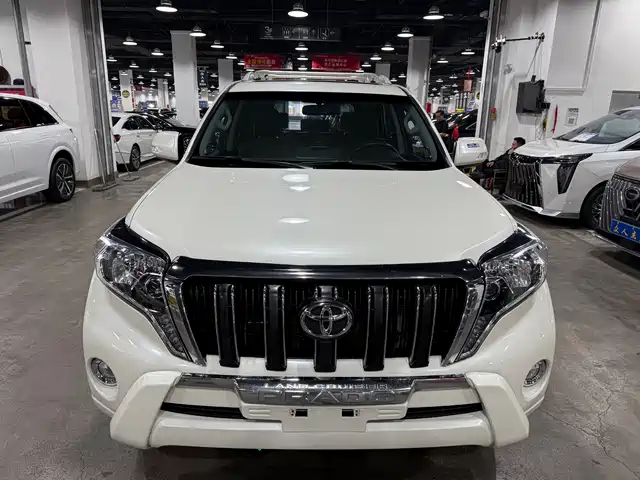 Toyota Prado Prado 2016 2.7l Automatic Standard Version — фото