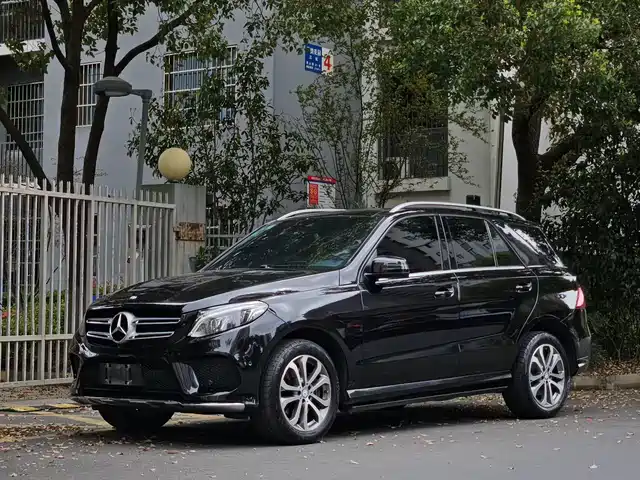 Mercedes-Benz Mercedes-Benz Gle Mercedes-Benz Gle 2017 Gle 320 4matic Luxury Model