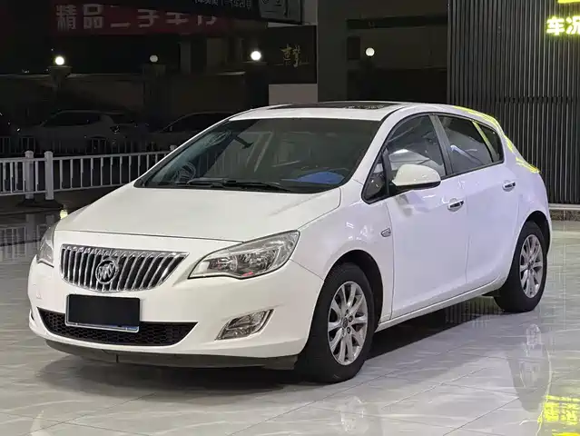 Buick Yinglang Yinglang 2013 Xt 1.6l Automatic Fashion Version — фото