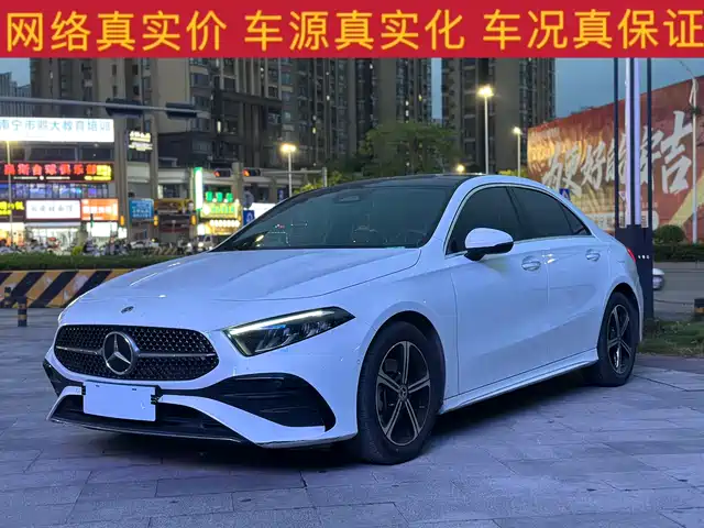 Mercedes-Benz Mercedes Benz A Class Mercedes-Benz A-Class 2023 A 200 L Fashion Model — фото