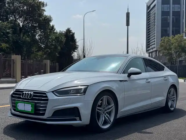 Audi Audi A5 (Imported) Audi A5 (Imported) 2017 Sportback 45 Tfsi Quattro Sporty — фото