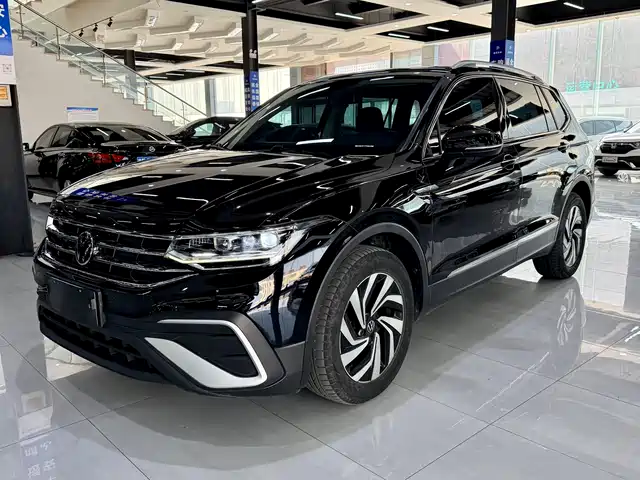 Volkswagen Tiguan L Tiguan L 2023 280tsi Automatic Two-Wheel Drive Chaochuang Limited Edition — фото