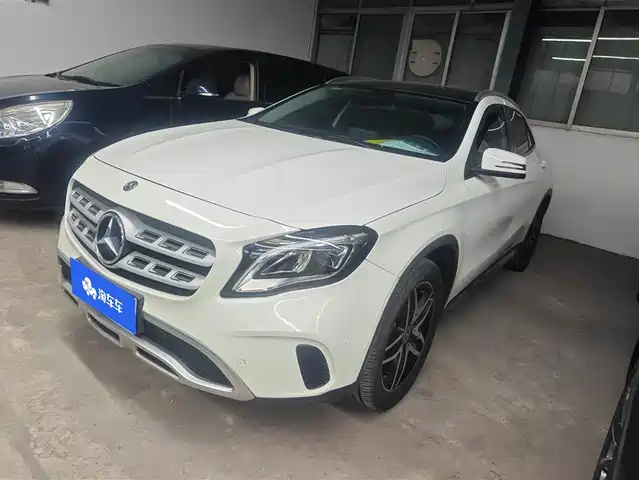 Mercedes-Benz Mercedes-Benz Gla Mercedes-Benz Gla 2017 Gla 200 Fashion Model — фото