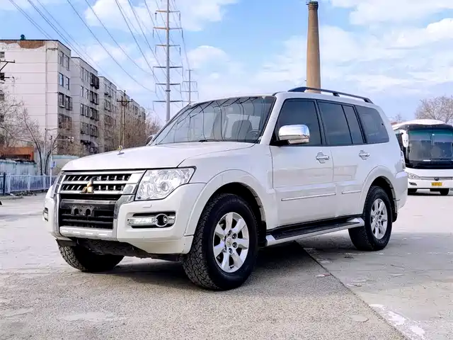 Mitsubishi Pajero (Imported) Pajero (Imported) 2020 Collector'S Edition 3.0l Automatic Premium Off-Road Edition