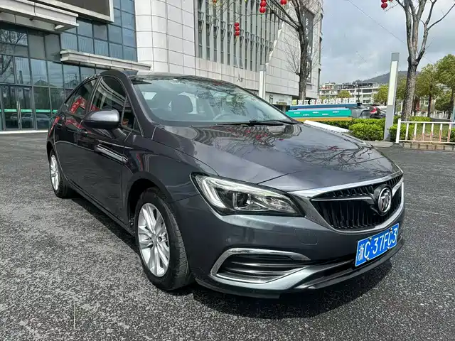 Buick Valeant Weilang 2018 Sedan 20t Dual-Clutch Leading Model — фото
