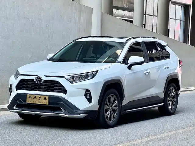 Toyota Rav4 Rongfang Rav4 Rongfang 2023 2.0l Cvt Two-Wheel Drive Fashion Version — фото