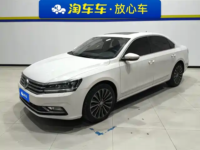 Volkswagen Passat Passat 2016 330tsi Dsg Royal Edition — фото