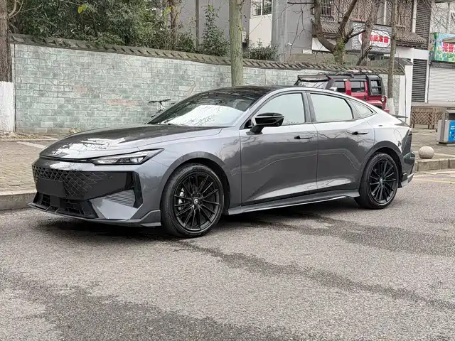 Chang'An Changan Uni-V Changan Uni-V 2024 1.5t Noble Sports Model