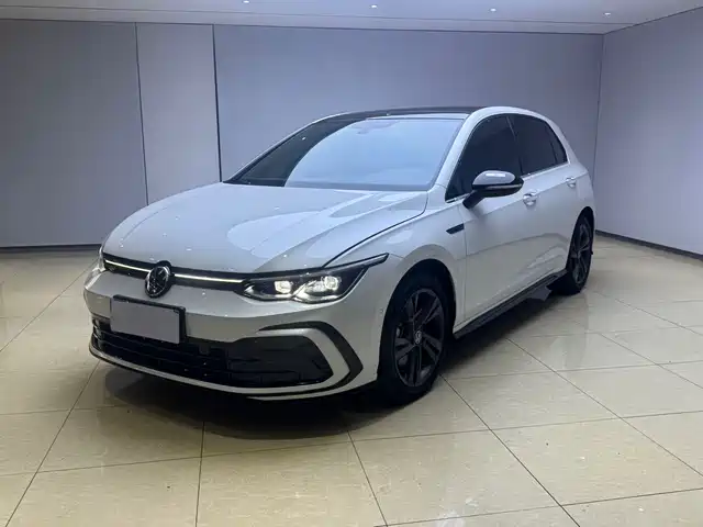 Volkswagen Golf Golf 2023 280tsi Dsg R-Line Lite — фото