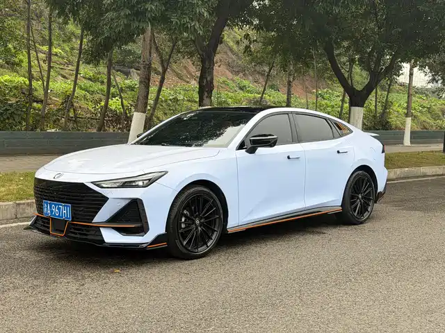 Chang'An Changan Uni-V Changan Uni-V 2023 1.5t Sports Version