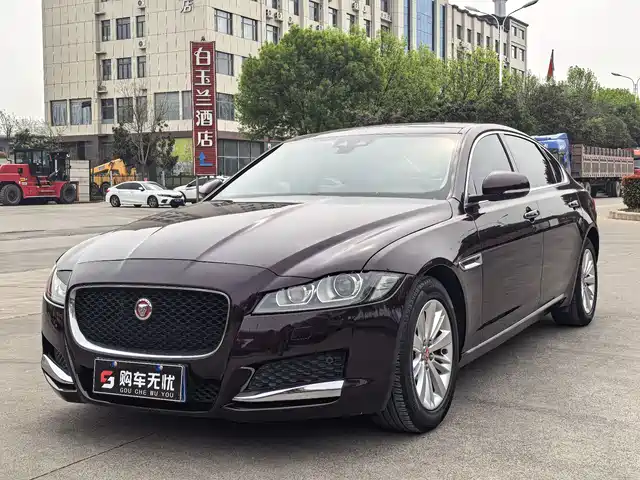 Jaguar Jaguar Xfl Jaguar Xfl 2017 Xfl 2.0t 240ps Deluxe Edition — фото