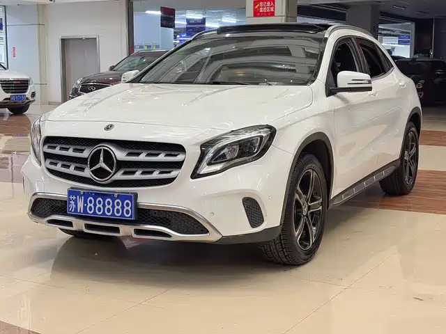 Mercedes-Benz Mercedes-Benz Gla Mercedes-Benz Gla 2018 Gla 200 Fashion Model — фото