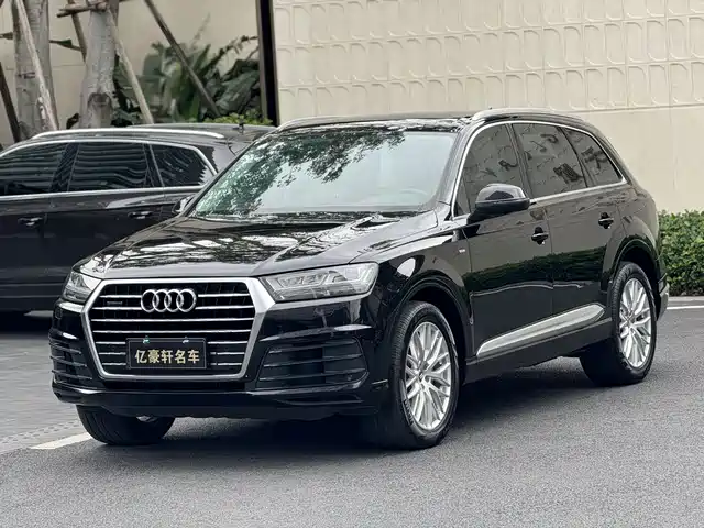 Audi Audi Q7 Audi Q7 2019 55 Tfsi S Line Sports Model — фото