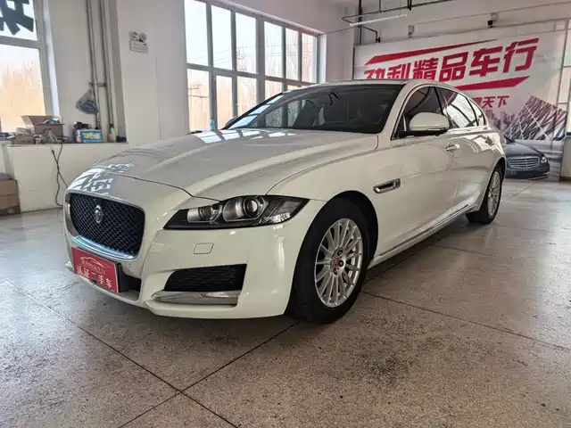 Jaguar Jaguar Xfl Jaguar Xfl 2017 Xfl 2.0t 200ps Deluxe Edition — фото