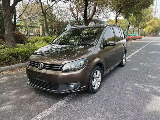 Volkswagen Touran Touran 2013 1.4t Manual Fashion Version 5 Seats — фото