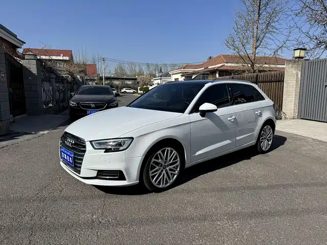 Audi Audi A3 Audi A3 2019 Sportback 35 Tfsi Fashion Type National V