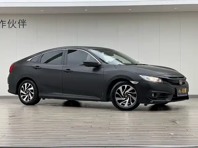 Honda Civic Civic 2016 220turbo Cvt Deluxe Edition — фото
