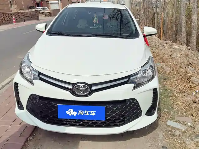 Toyota Vios Fs Vios Fs 2021 1.5l Cvt Fenchi Edition — фото