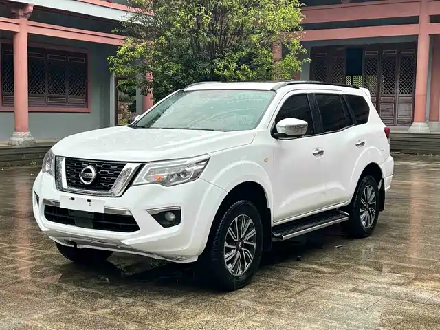 Nissan Tuda Tuda 2018 2.5l Automatic Four-Wheel Drive Luxury Version — фото