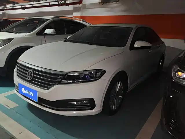 Volkswagen Lavida Lavida 2018 1.5l Automatic Comfort Version National V — фото