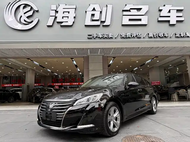 Toyota Crown Crown 2015 2.0t Fashion Edition — фото