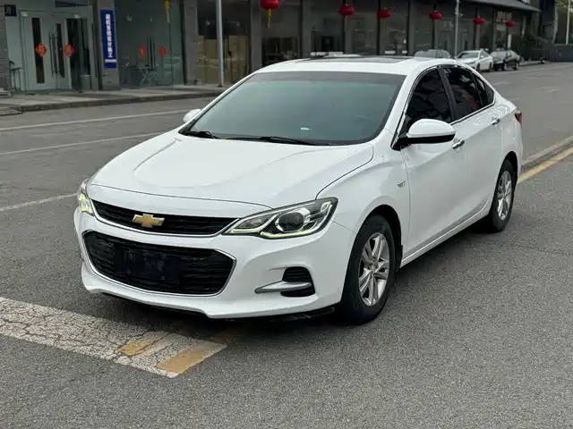 Chevrolet Kovoz Kovoz 2018 320 Automatic Sunroof Version