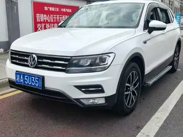 Volkswagen Tiguan L Tiguan L 2017 330tsi Automatic Two-Wheel Drive Luxury Version — фото