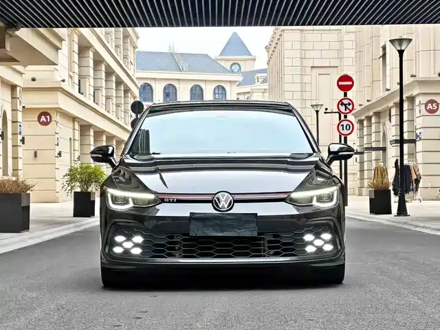 Volkswagen Golf Gti Golf Gti 2021 Facelift 380tsi Dsg Gti — фото