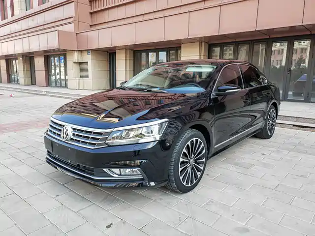 Volkswagen Passat Passat 2016 330tsi Dsg Royal Edition — фото